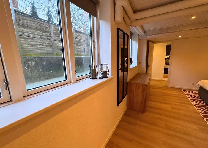 Cozy & Modern Living In * Оденсе